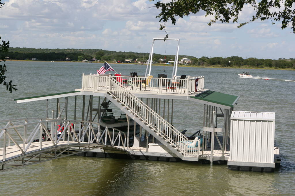 pictures/LakeHouse/NewDock/IMG_9864.jpg