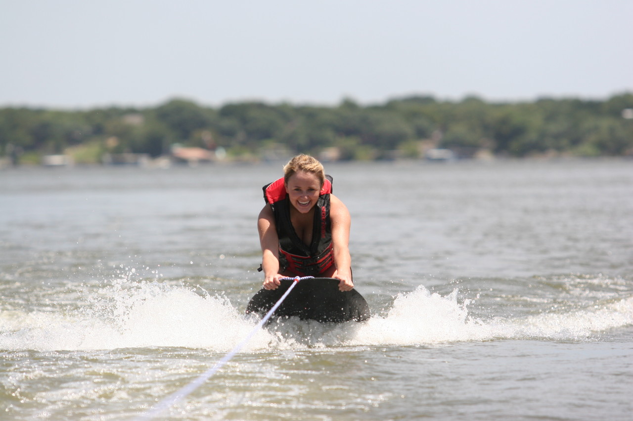 pictures/LakeHouse/alex1/lakefun3_0036.jpg