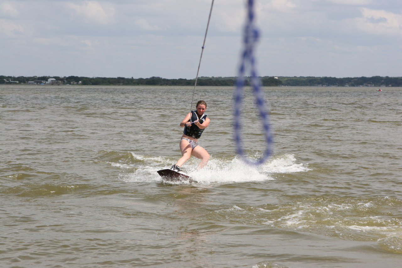 pictures/LakeHouse/alex2/day1/alex_n_friends_day1_0004.jpg
