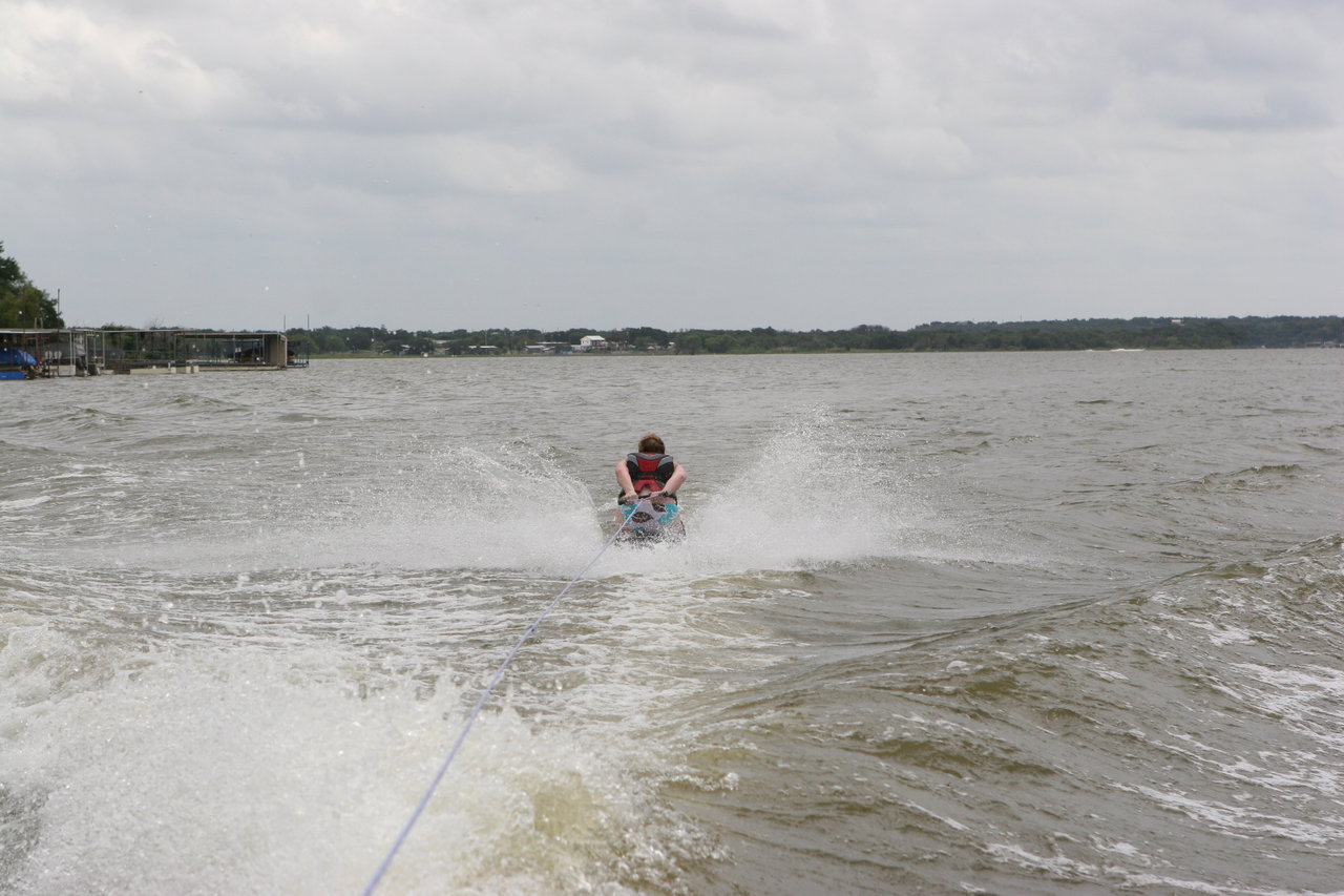 pictures/LakeHouse/alex2/day2/alex_n_friends_day2_0098.jpg