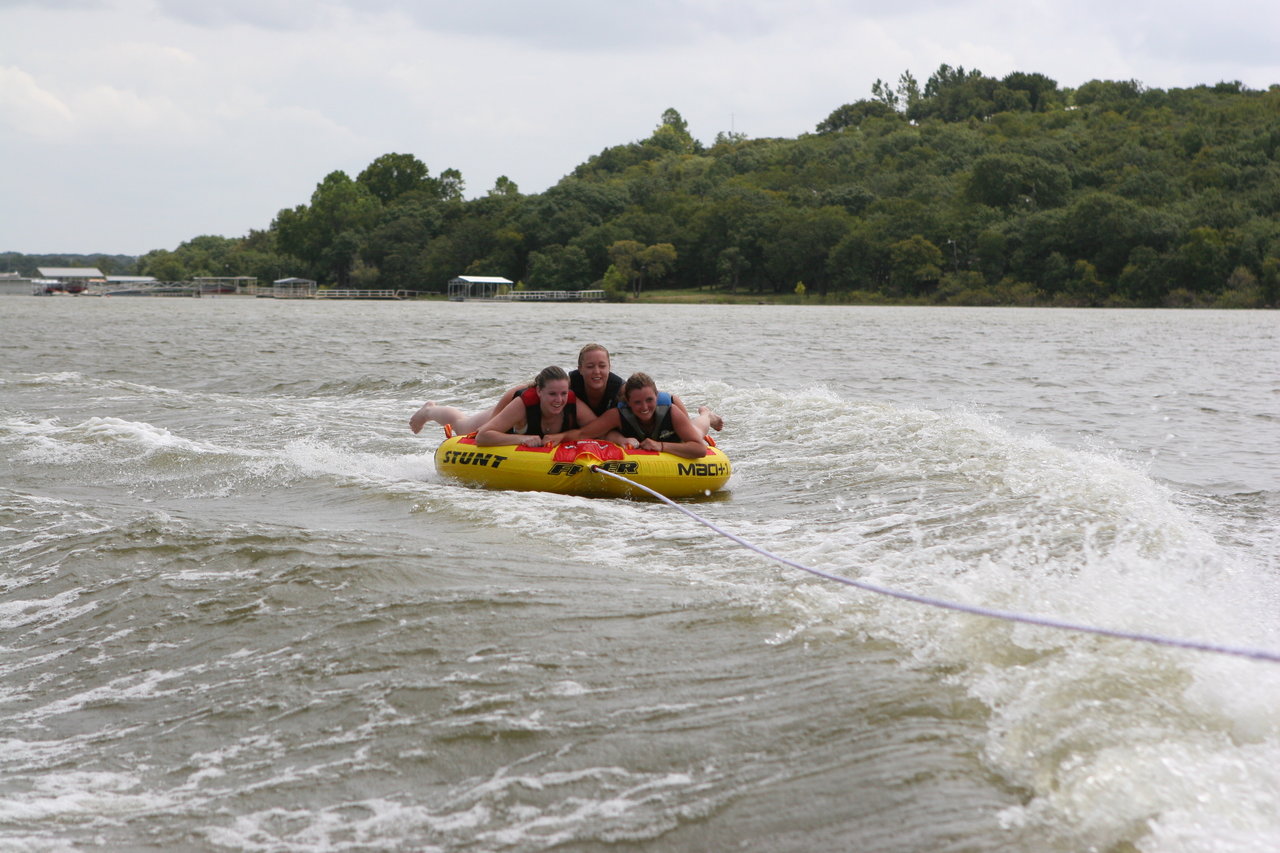 pictures/LakeHouse/alex2/day2/alex_n_friends_day2_0261.jpg