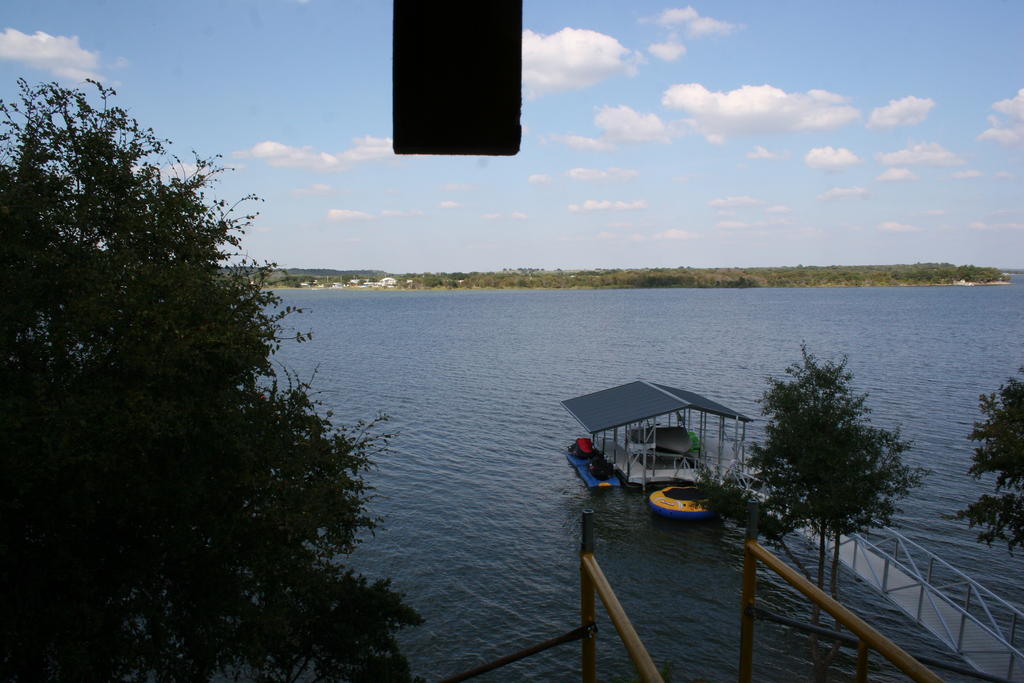 pictures/LakeHouse/house91607/IMG_8746.jpg